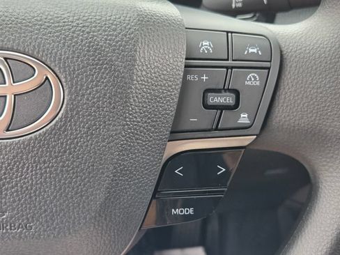 Used 2025 Toyota Camry LE w/ Convenience Package FWD image 25