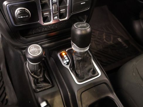 Used 2021 Jeep Wrangler Unlimited Sport image 8