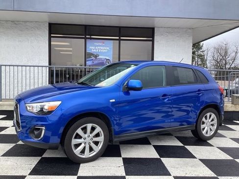 Used 2015 Mitsubishi Outlander Sport ES image 2