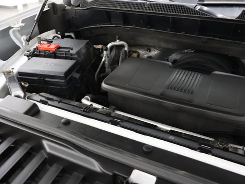 Used 2019 Chevrolet Silverado 1500 LT w/ True North Edition AWD/4WD image 18