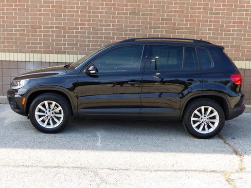 Used 2017 Volkswagen Tiguan S AWD/4WD image 6