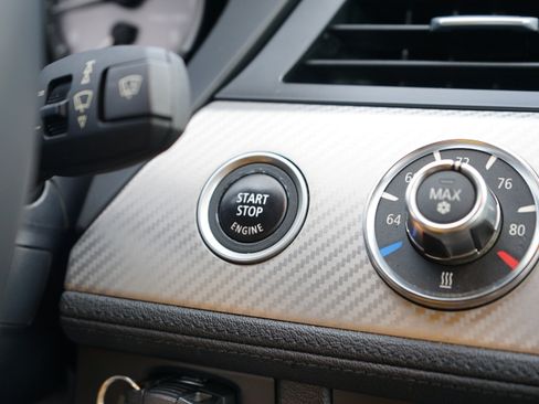 Used 2011 BMW Z4 sDrive35is image 25