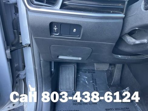 Used 2024 Kia Sorento S w/ Panoramic Sunroof Package FWD image 24