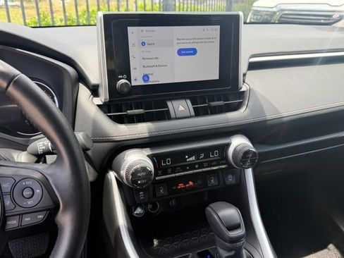 Used 2025 Toyota RAV4 XLE w/ Weather Package FWD image 15