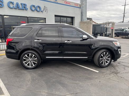 Used 2016 Ford Explorer Platinum image 8