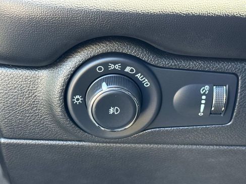 Used 2022 Dodge Durango R/T w/ Blacktop Package image 13