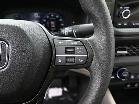 New 2025 Honda Accord SE image 18