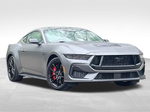 Certified 2025 Ford Mustang GT Premium RWD image 2