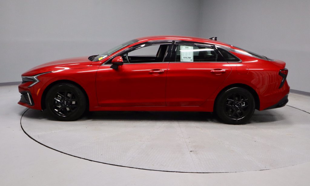 Used 2025 Kia K5 LXS FWD image 8