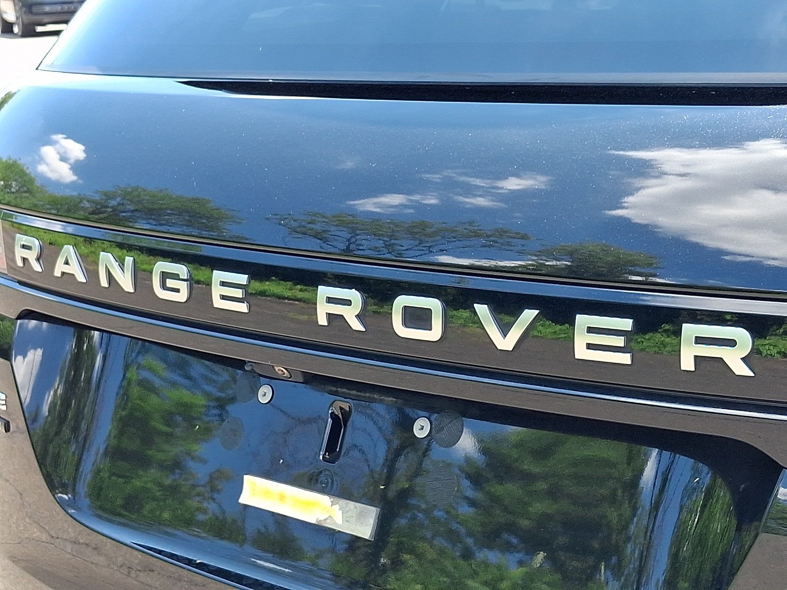 Used 2020 Land Rover Range Rover Evoque SE AWD/4WD image 30