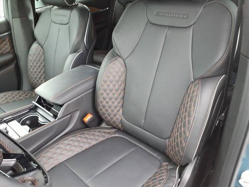 New 2026 Jeep Grand Cherokee Summit AWD/4WD image 16