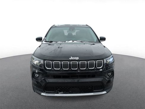 Certified 2022 Jeep Compass Limited image 3