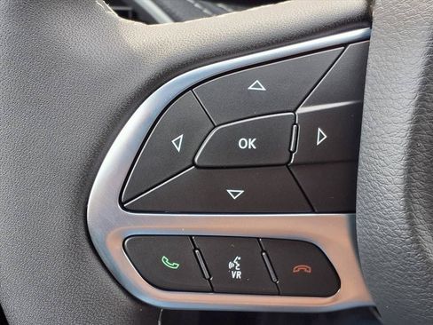 New 2026 Chrysler Pacifica Select FWD image 8