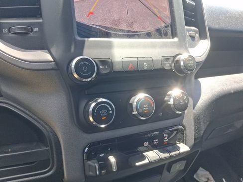 Used 2024 RAM 2500 Tradesman w/ Chrome Appearance Group AWD/4WD image 33