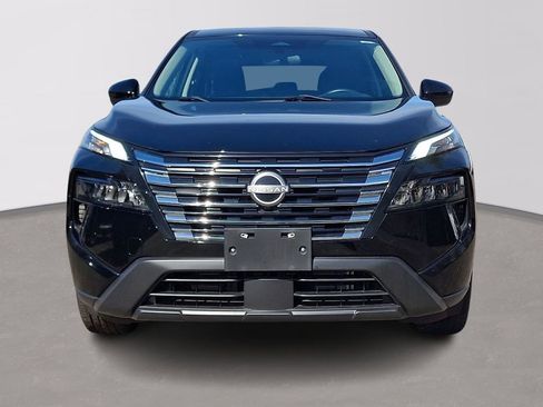 Used 2024 Nissan Rogue SV AWD/4WD image 2