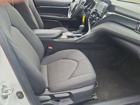 Used 2022 Toyota Camry LE FWD image 21