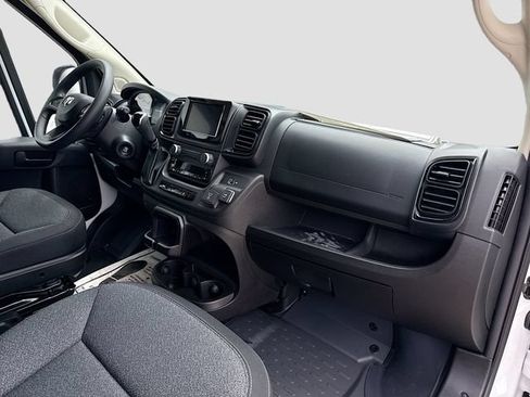 New 2025 RAM ProMaster 3500 w/ Convenience Group FWD image 25