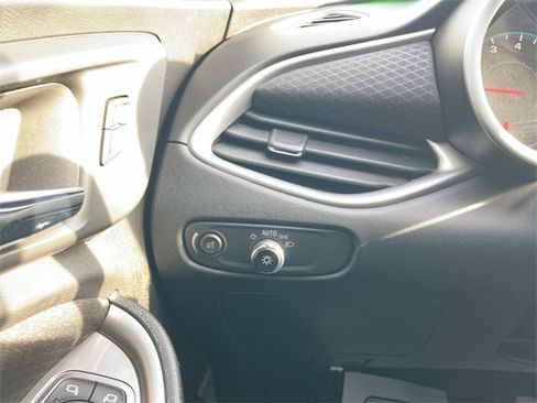 Used 2022 Chevrolet Malibu LT w/ Redline Edition image 24