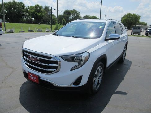 Certified 2018 GMC Terrain SLT w/ Preferred Package FWD image 11