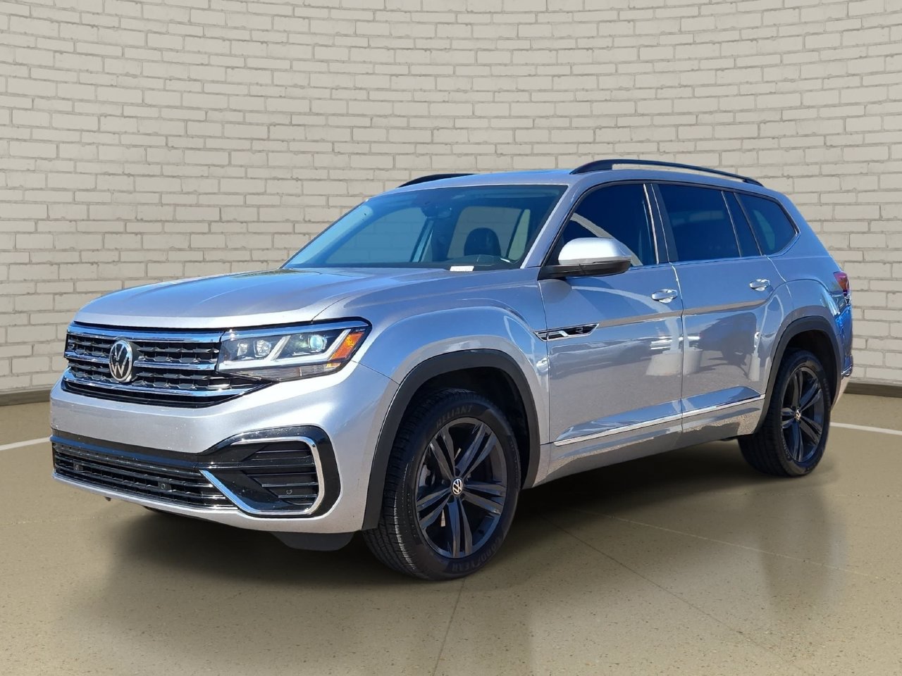 Used 2021 Volkswagen Atlas SE w/ Panoramic Sunroof Package FWD image 1