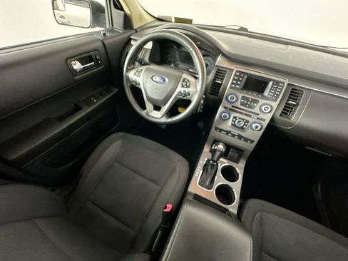 Used 2019 Ford Flex SE FWD image 9
