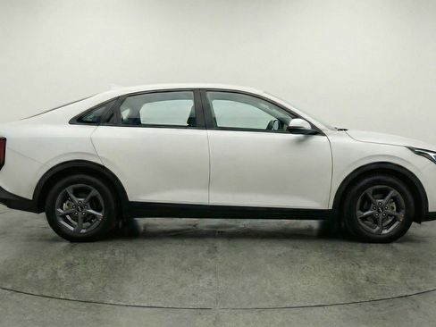 Used 2025 Kia K4 FWD image 11