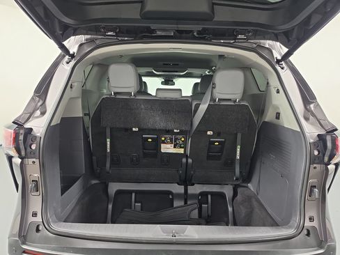 Certified 2024 Toyota Sienna XLE w/ XLE Plus Package FWD image 28
