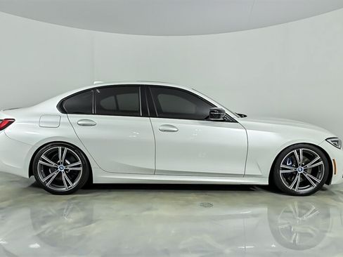 Used 2020 BMW M340i RWD image 11