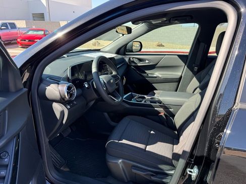 New 2026 Chevrolet Equinox LT image 11