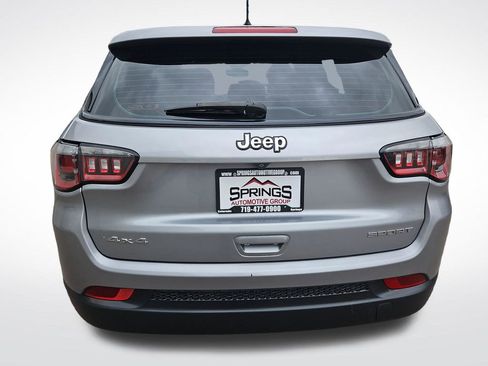 Used 2018 Jeep Compass Sport AWD/4WD image 4