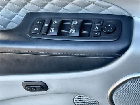 Used 2018 Jeep Grand Cherokee Summit image 30