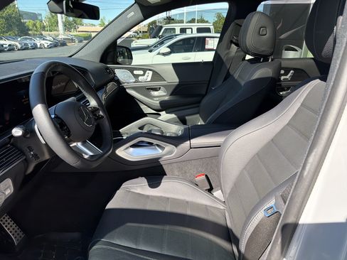 Certified 2025 Mercedes-Benz GLS 450 4MATIC image 16
