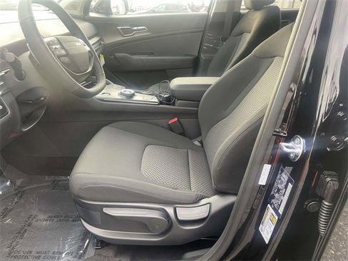 New 2026 Kia Sportage LX image 15