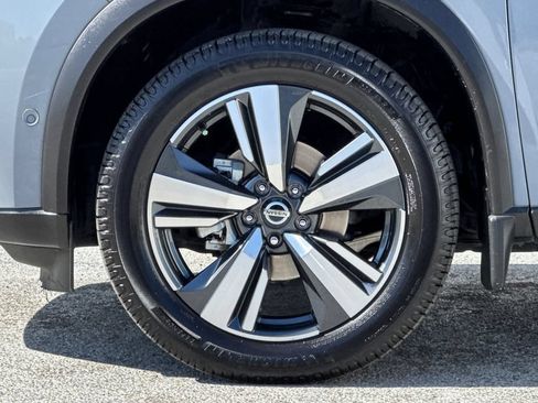 Used 2021 Nissan Rogue Platinum AWD/4WD image 26