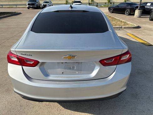 Used 2022 Chevrolet Malibu LS FWD image 9