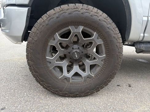 Used 2022 Ford F150 Lariat w/ Equipment Group 502A High AWD/4WD image 17