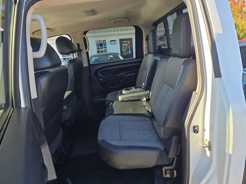 Used 2017 Nissan Titan S image 25