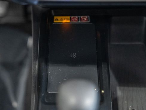 Used 2025 Toyota Camry LE image 23