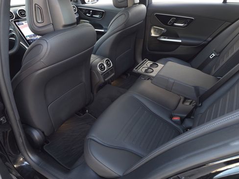 Used 2024 Mercedes-Benz C 300 Sedan image 36