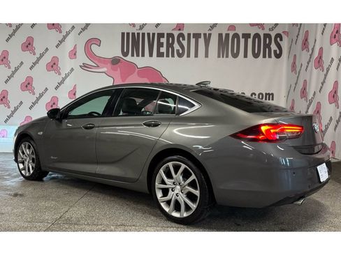 Used 2019 Buick Regal Avenir w/ Driver Confidence Package II image 12