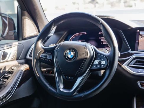 Used 2021 BMW X5 xDrive40i w/ Premium Package image 16