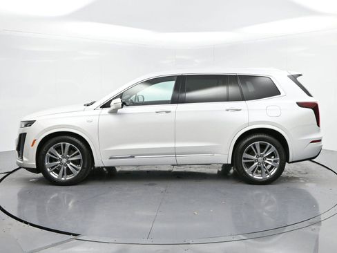 Certified 2024 Cadillac XT6 Premium Luxury image 4