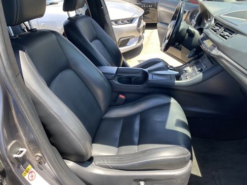 Used 2016 Lexus CT 200h w/ Navigation Package FWD image 23