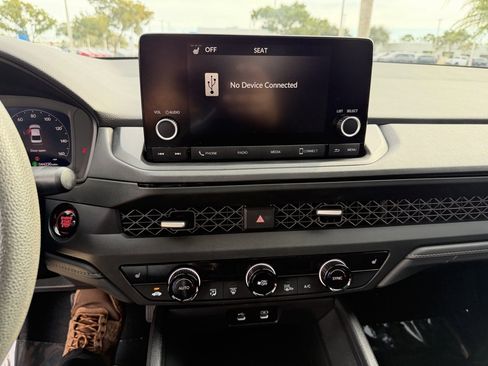 Used 2024 Honda Accord EX image 16