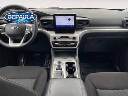 Used 2023 Ford Explorer XLT image 13
