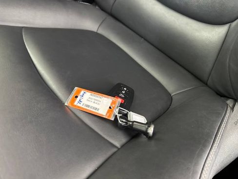 Used 2022 Toyota RAV4 XLE Premium AWD/4WD image 33