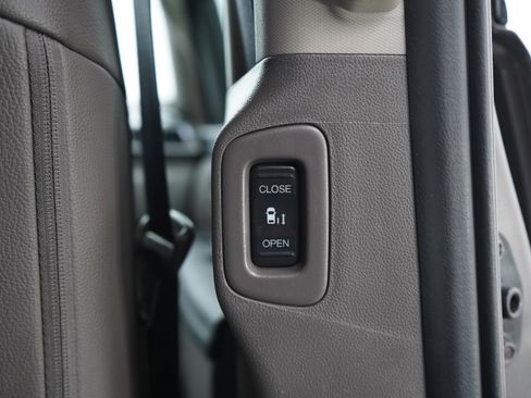 Used 2016 Honda Odyssey EX-L image 21