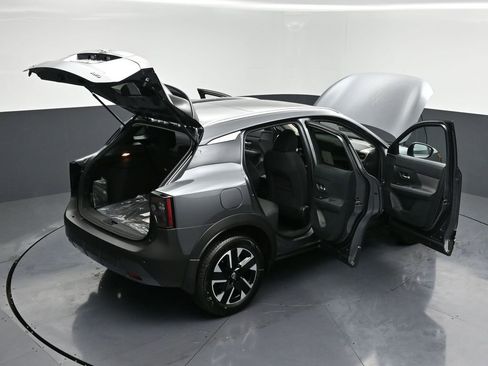 New 2026 Nissan Kicks SV w/ SV Premium Package AWD/4WD image 31
