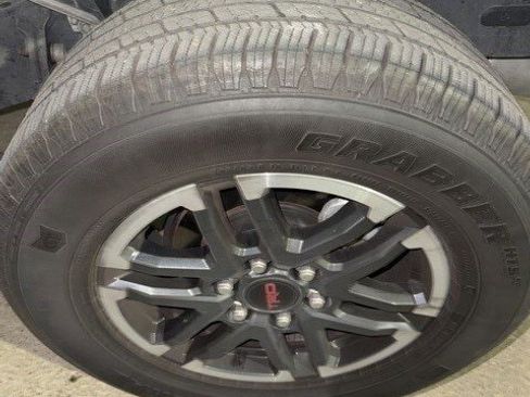 Used 2024 Toyota Tacoma TRD Sport image 16