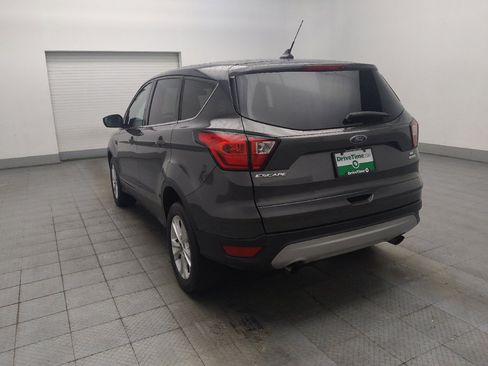 Used 2019 Ford Escape SE FWD image 6